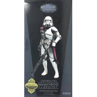 Star Wars Commander Bacara Sixth Scale Figure Sideshow 12-inch scale  Edition Size: 1000 Star Wars Commander Bacara Sixth Scale Figure Sideshow 12-inch scale  Edition Size: 1000